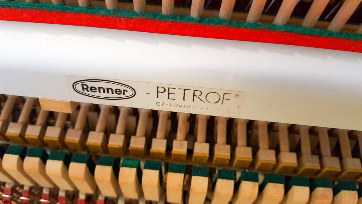 Petrof Klavier 125 G1