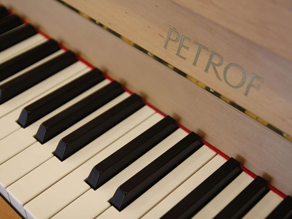 Petrof Klavier 117 KR