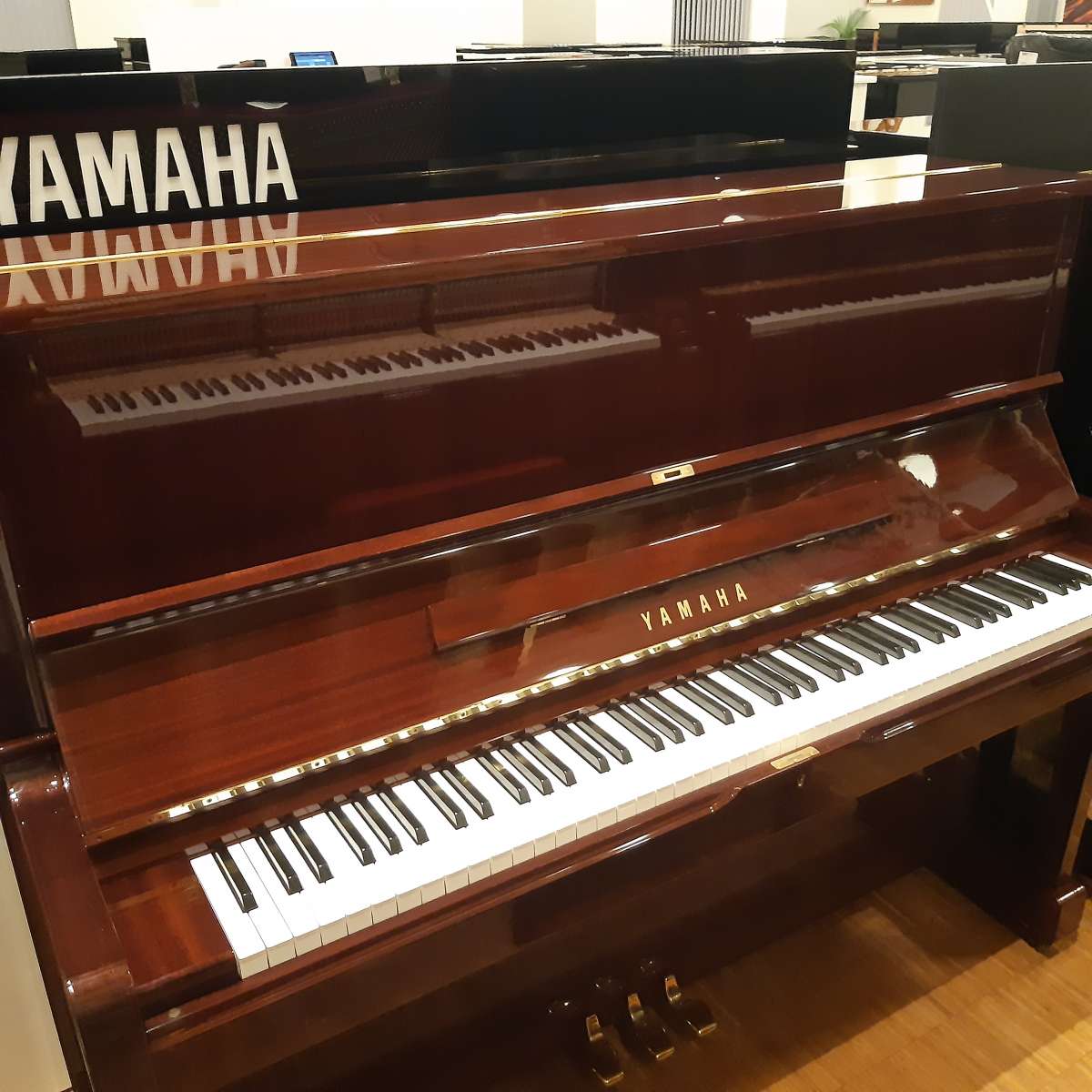 Yamaha Klavier U1 Mahagoni